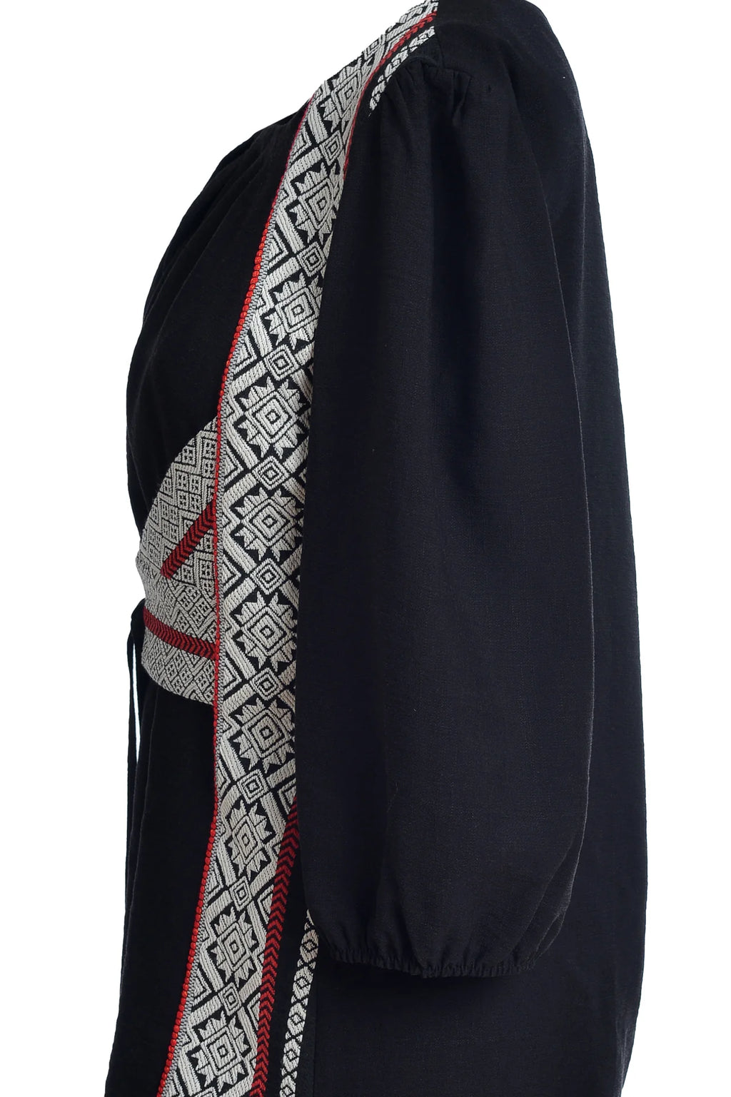 Bluza neagra cu pieptar tesut alba