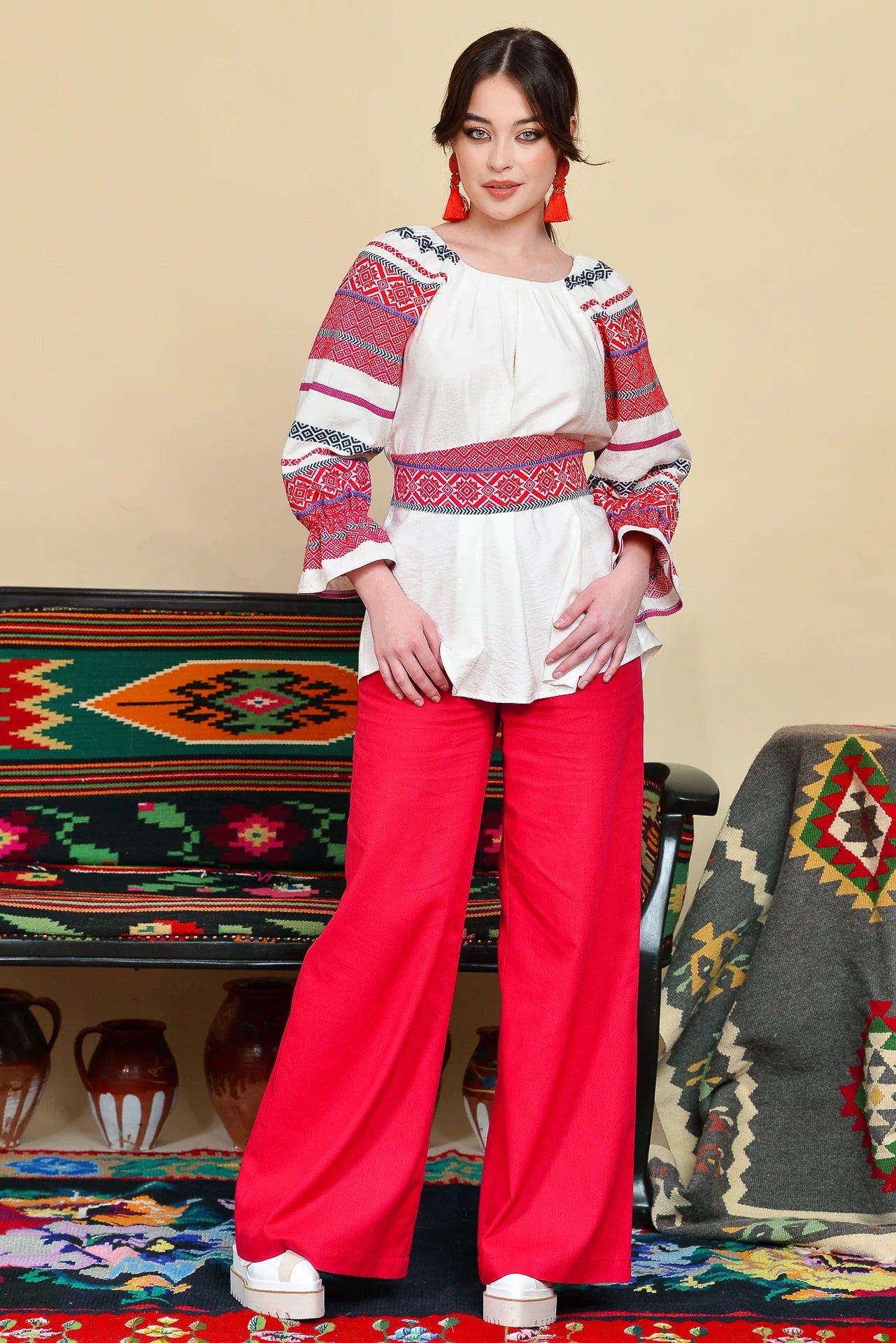Pantaloni Evazati din In Rosu