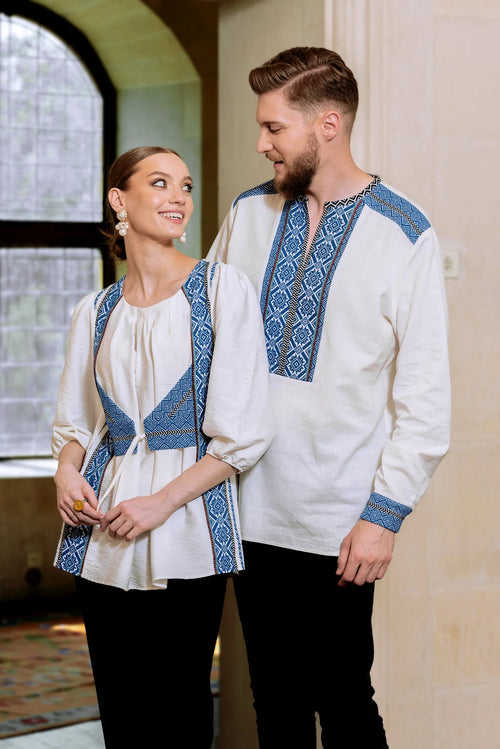 Bluza alba cu pieptar tesut albastru
