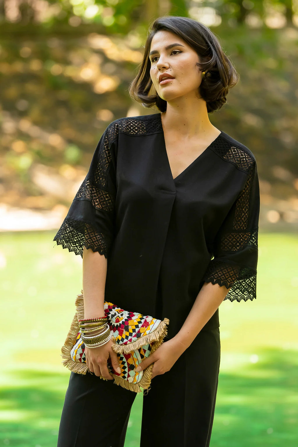 Bluza chimono neagra cu dantela traditionala