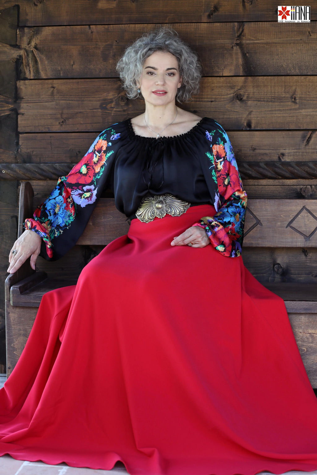 Bluza Ie Stilizata De Oras Cu Motive Florale Romanesti