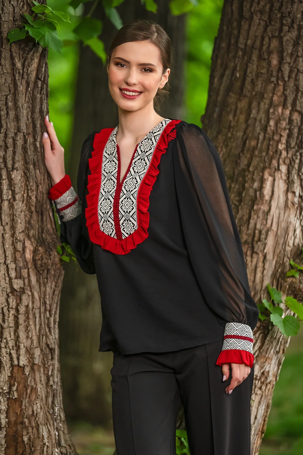 Camasa Neagra Izabela