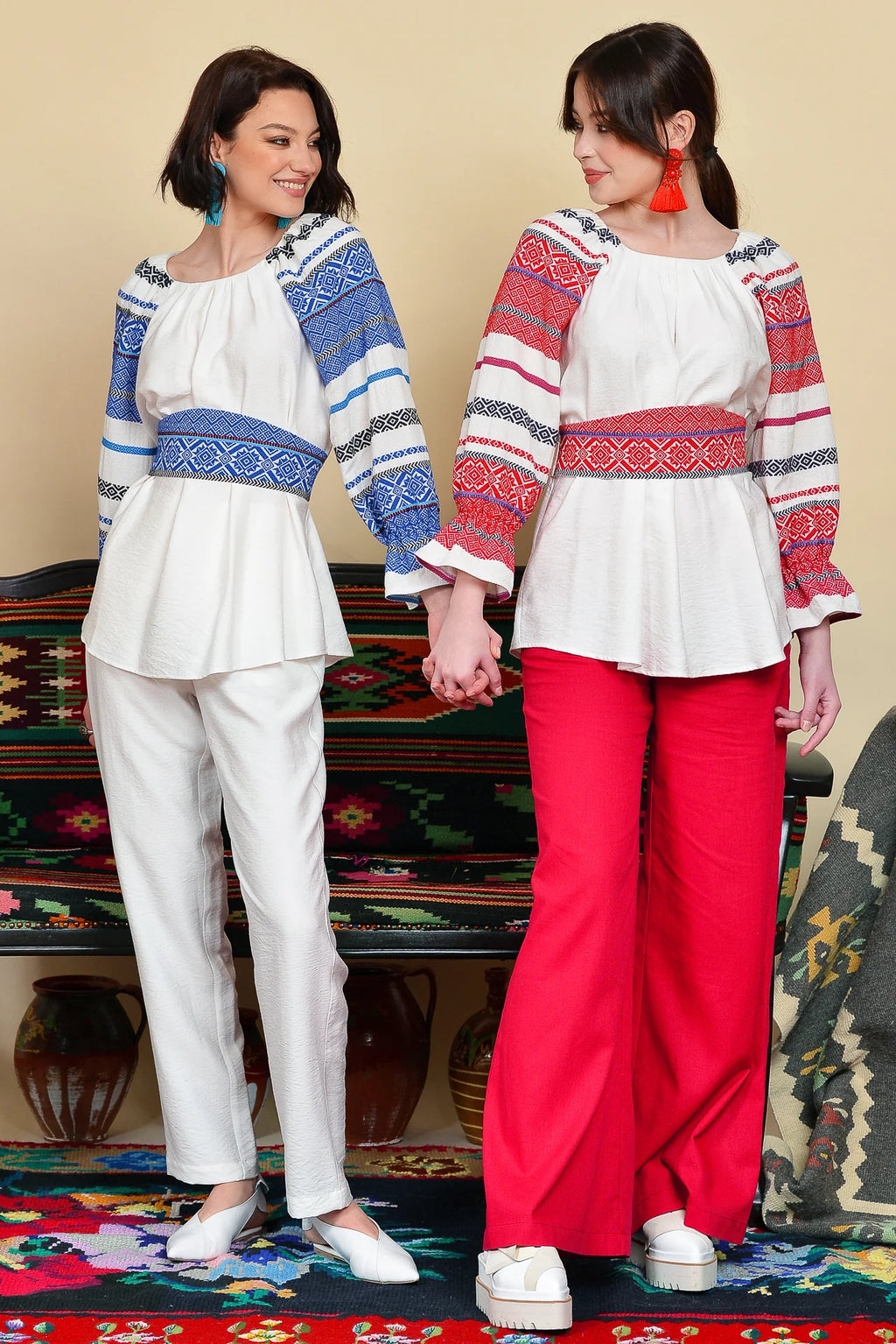 Pantaloni Evazati din In Rosu