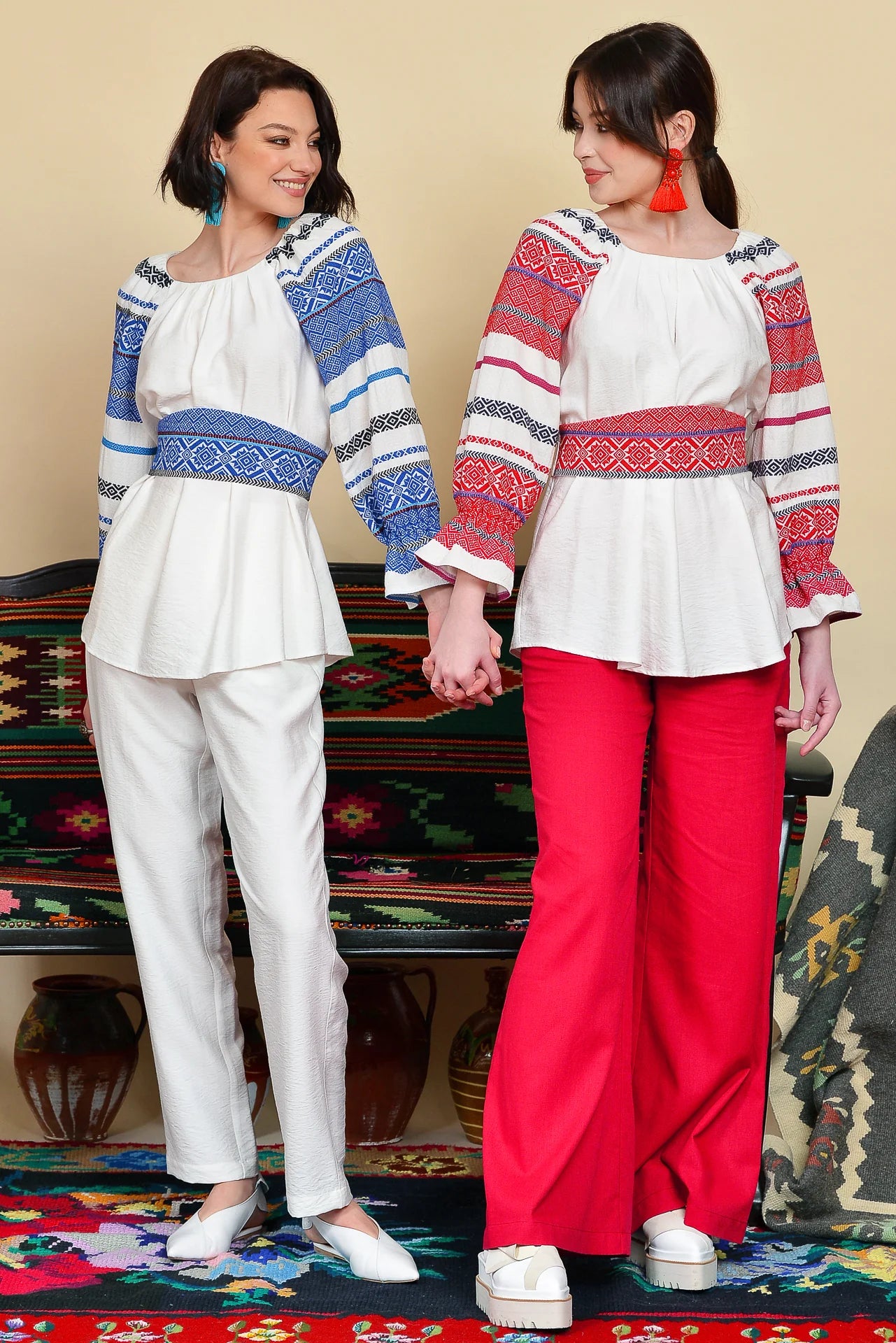 Pantaloni Evazati din In Rosu