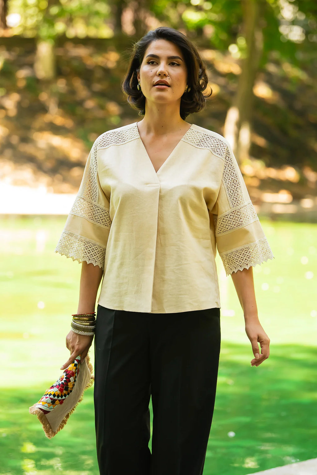 Bluza chimono crem cu dantela traditionala
