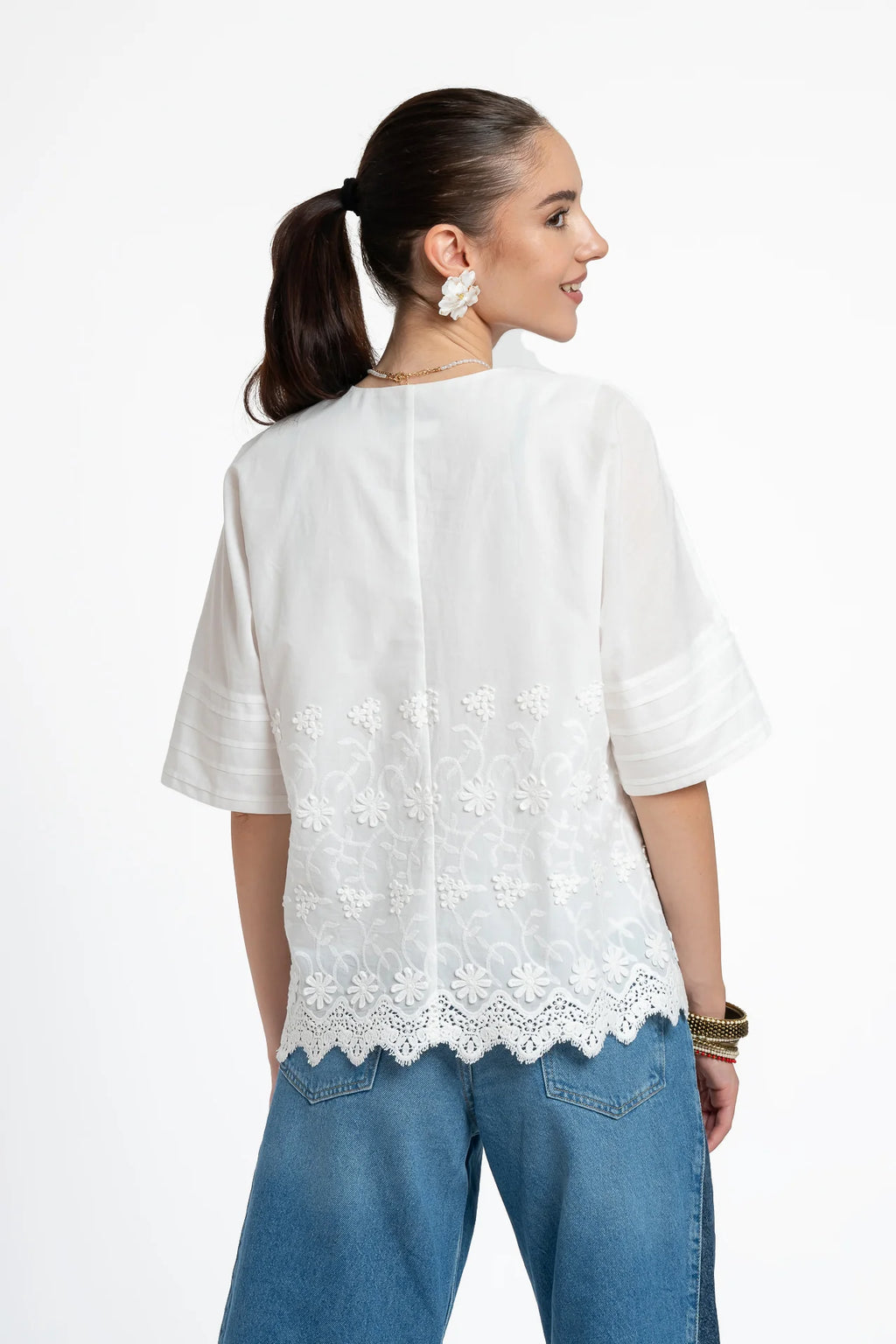 Bluza kimono albă din batist de bumbac și broderie tridimensională