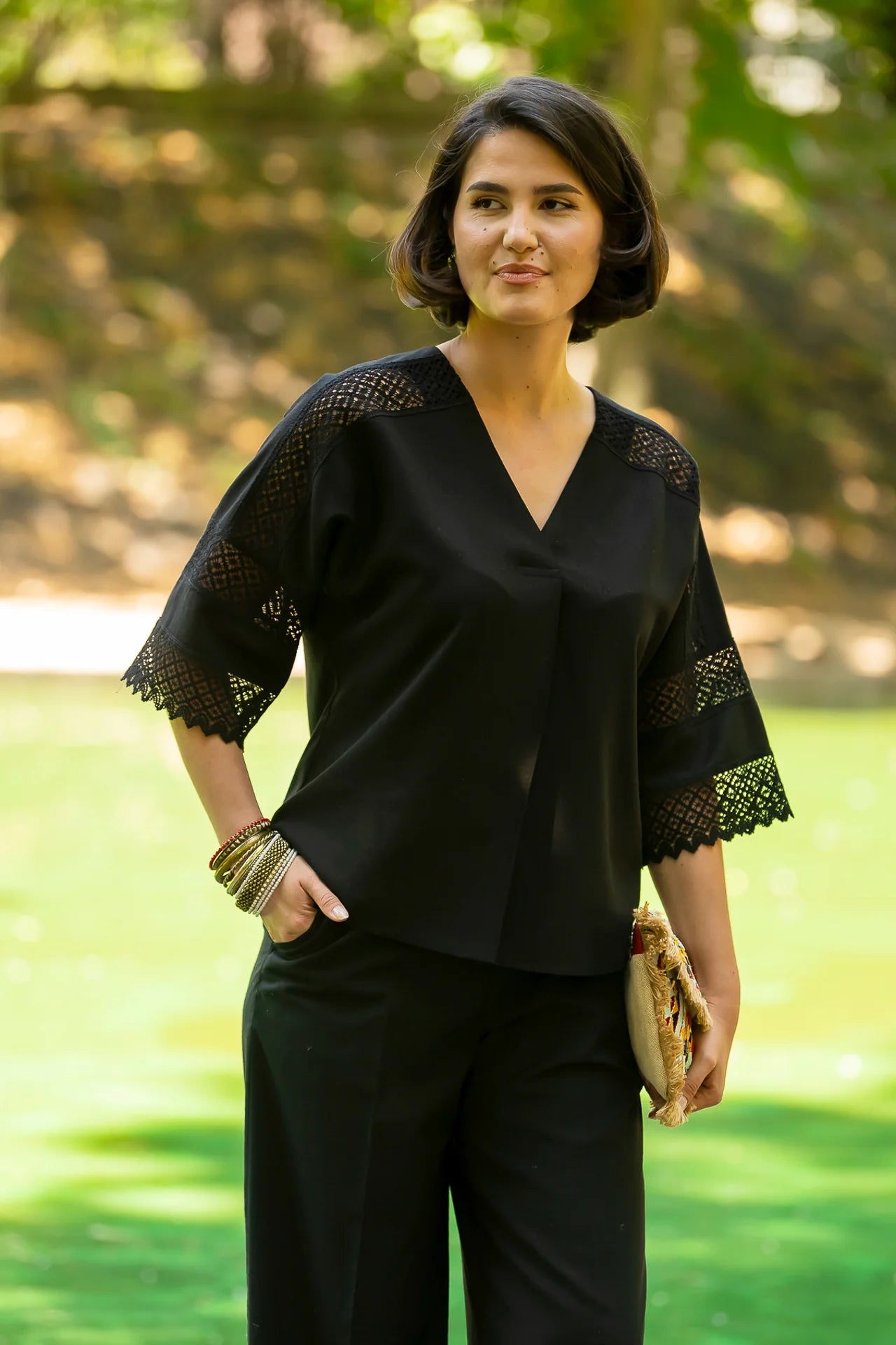 Bluza chimono neagra cu dantela traditionala