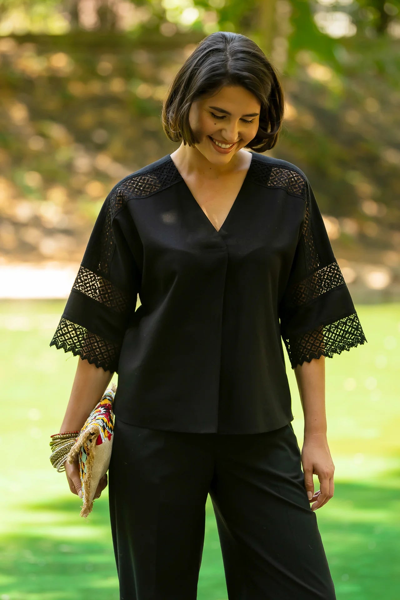 Bluza chimono neagra cu dantela traditionala