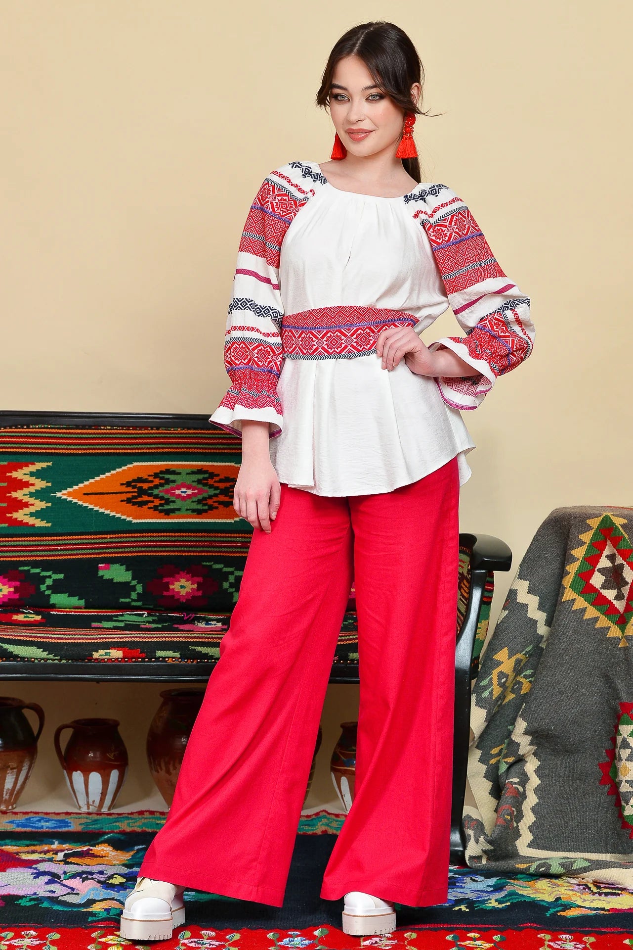Pantaloni Evazati din In Rosu