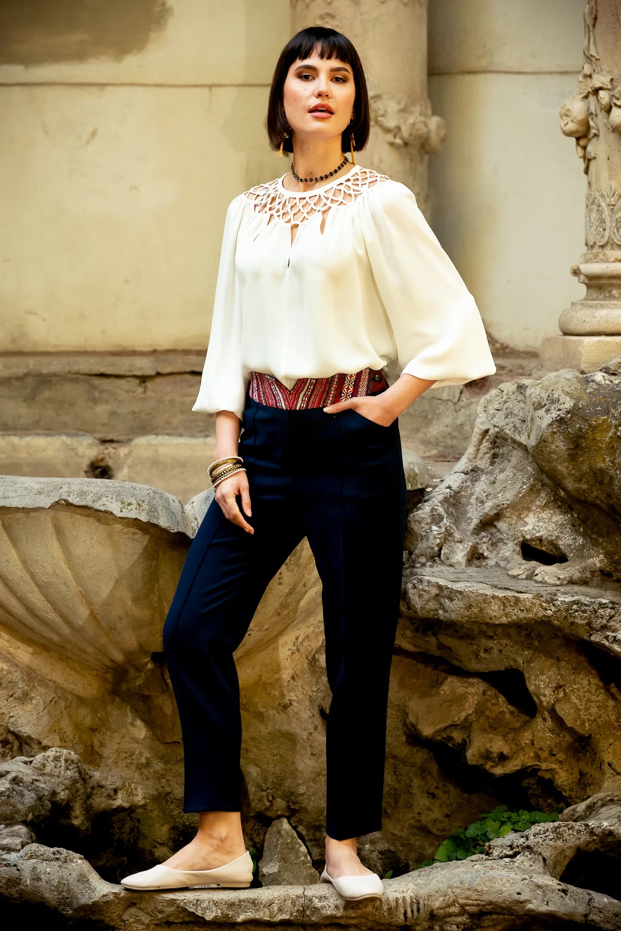 Pantaloni Pana din Stofa Bleumarin cu Corseleta din Jacquard Etnic