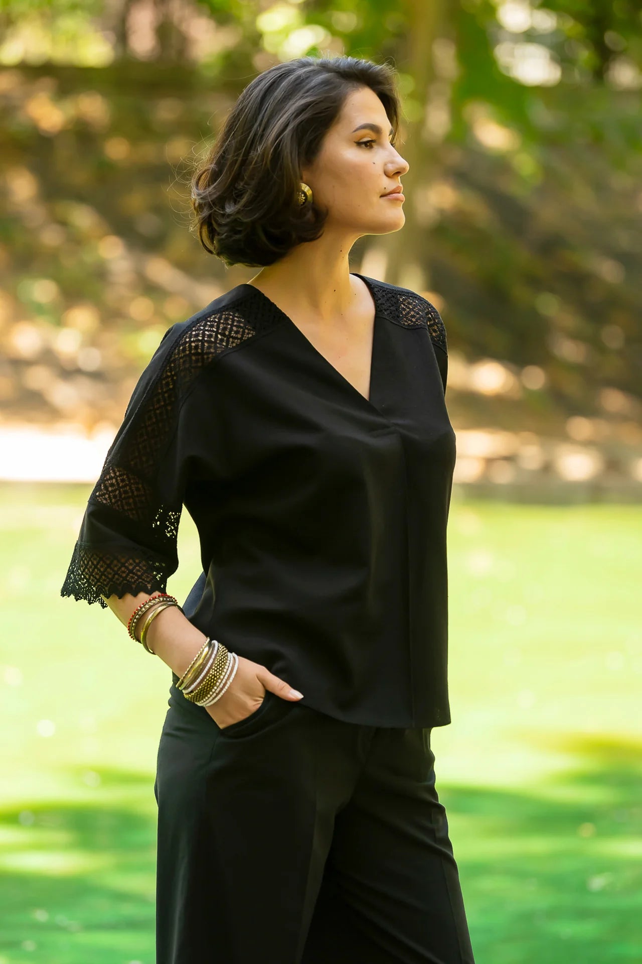 Bluza chimono neagra cu dantela traditionala