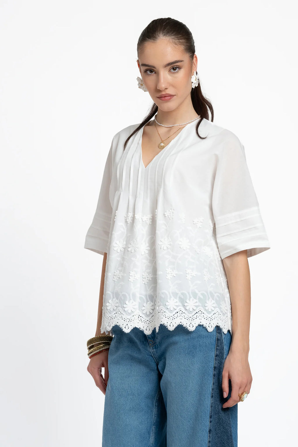 Bluza kimono albă din batist de bumbac și broderie tridimensională