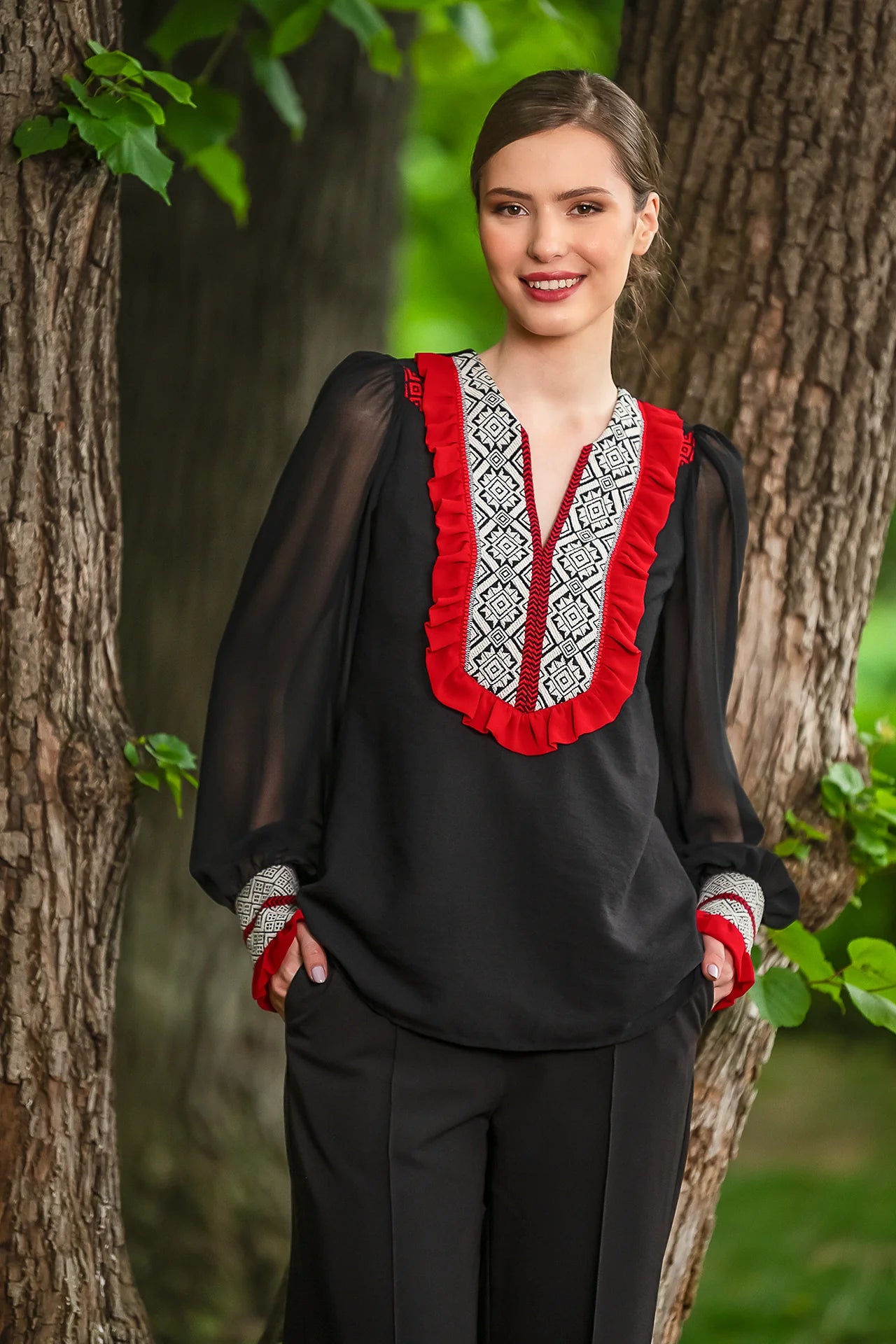 Camasa Neagra Izabela