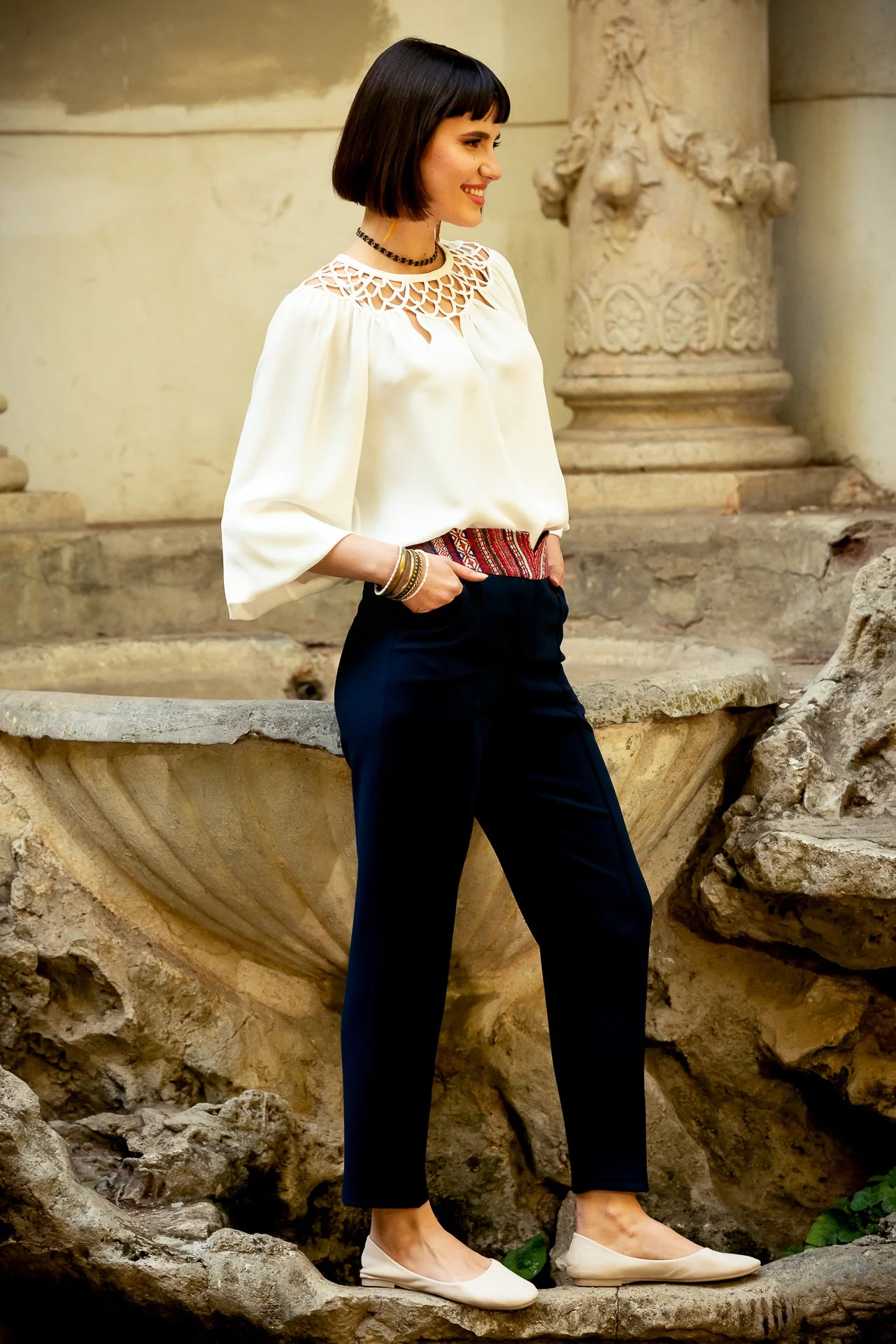 Pantaloni Pana din Stofa Bleumarin cu Corseleta din Jacquard Etnic