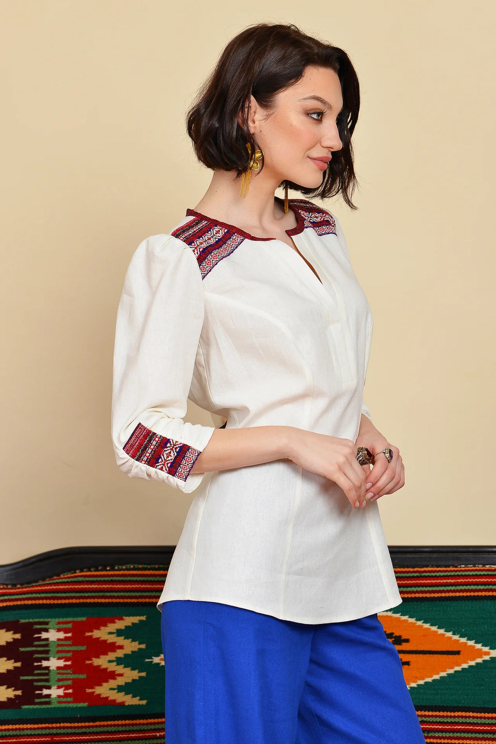 Camasa din In si Jacquard Etnic Rosu
