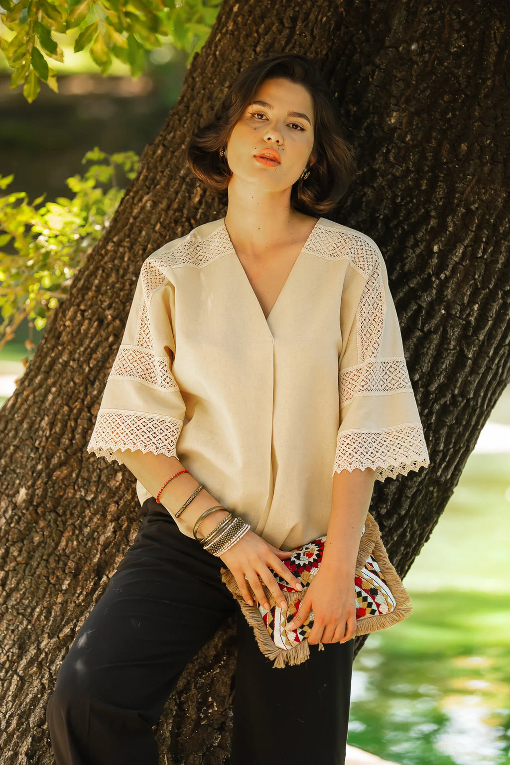 Bluza chimono crem cu dantela traditionala