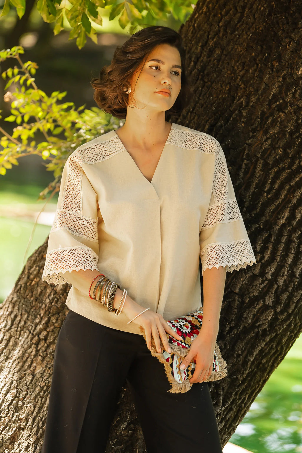 Bluza chimono crem cu dantela traditionala