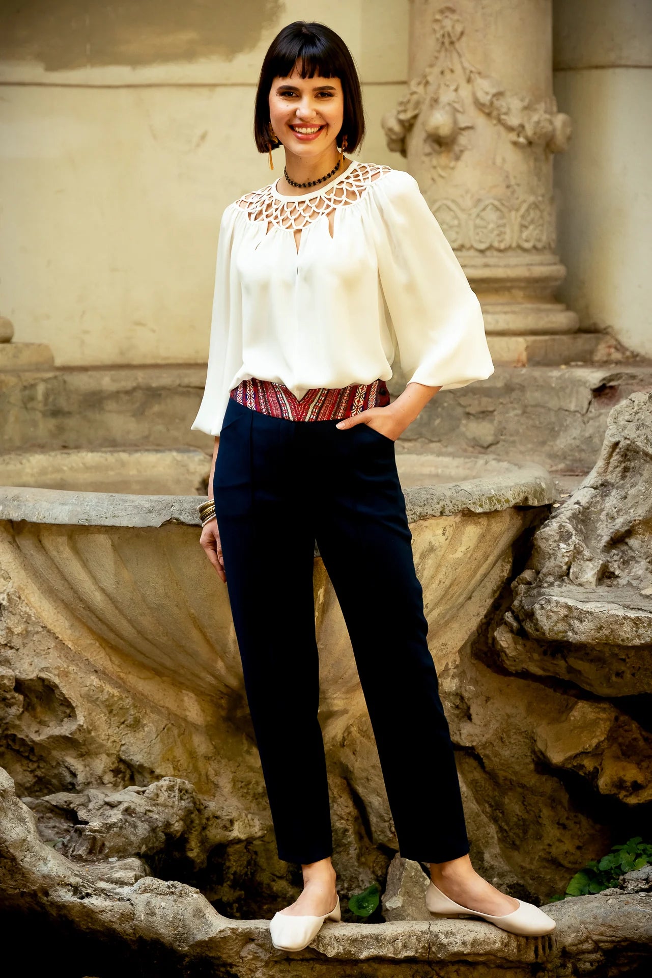Pantaloni Pana din Stofa Bleumarin cu Corseleta din Jacquard Etnic