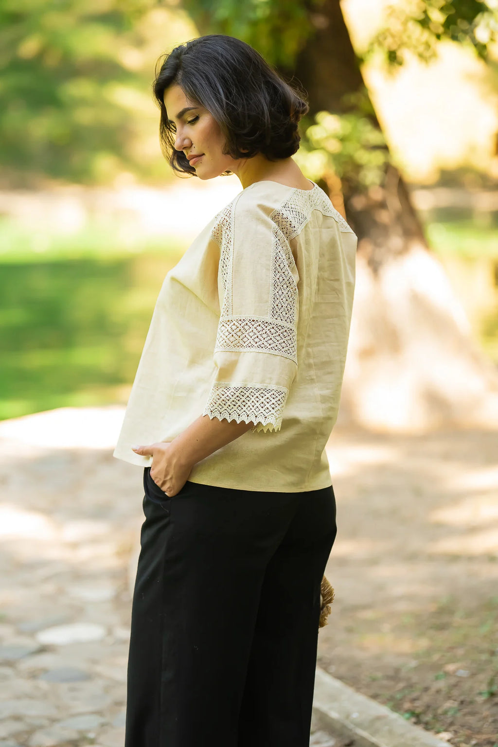 Bluza chimono crem cu dantela traditionala
