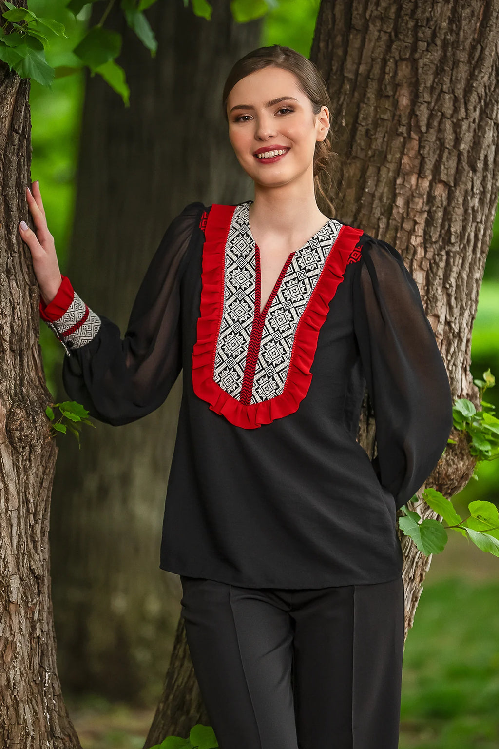 Camasa Neagra Izabela
